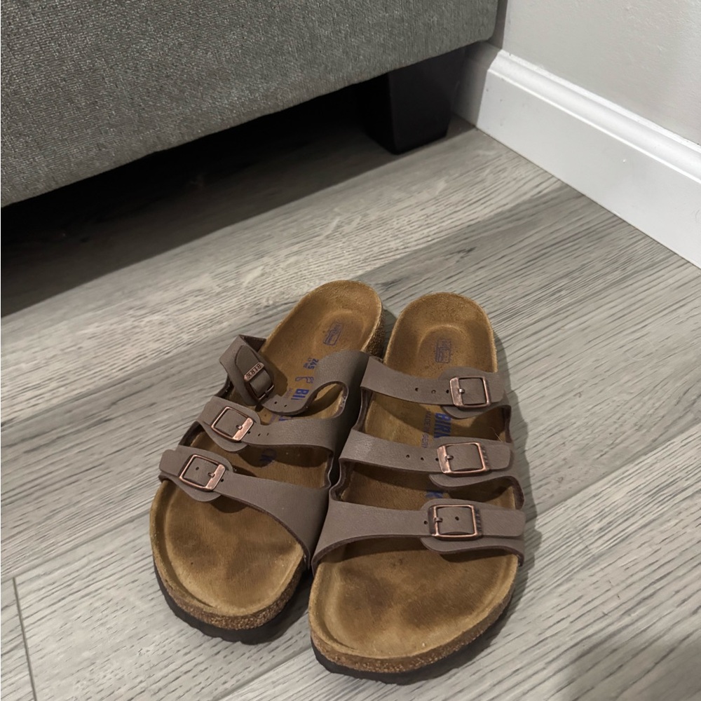 Birkenstock Sandals size 38 MOCHA